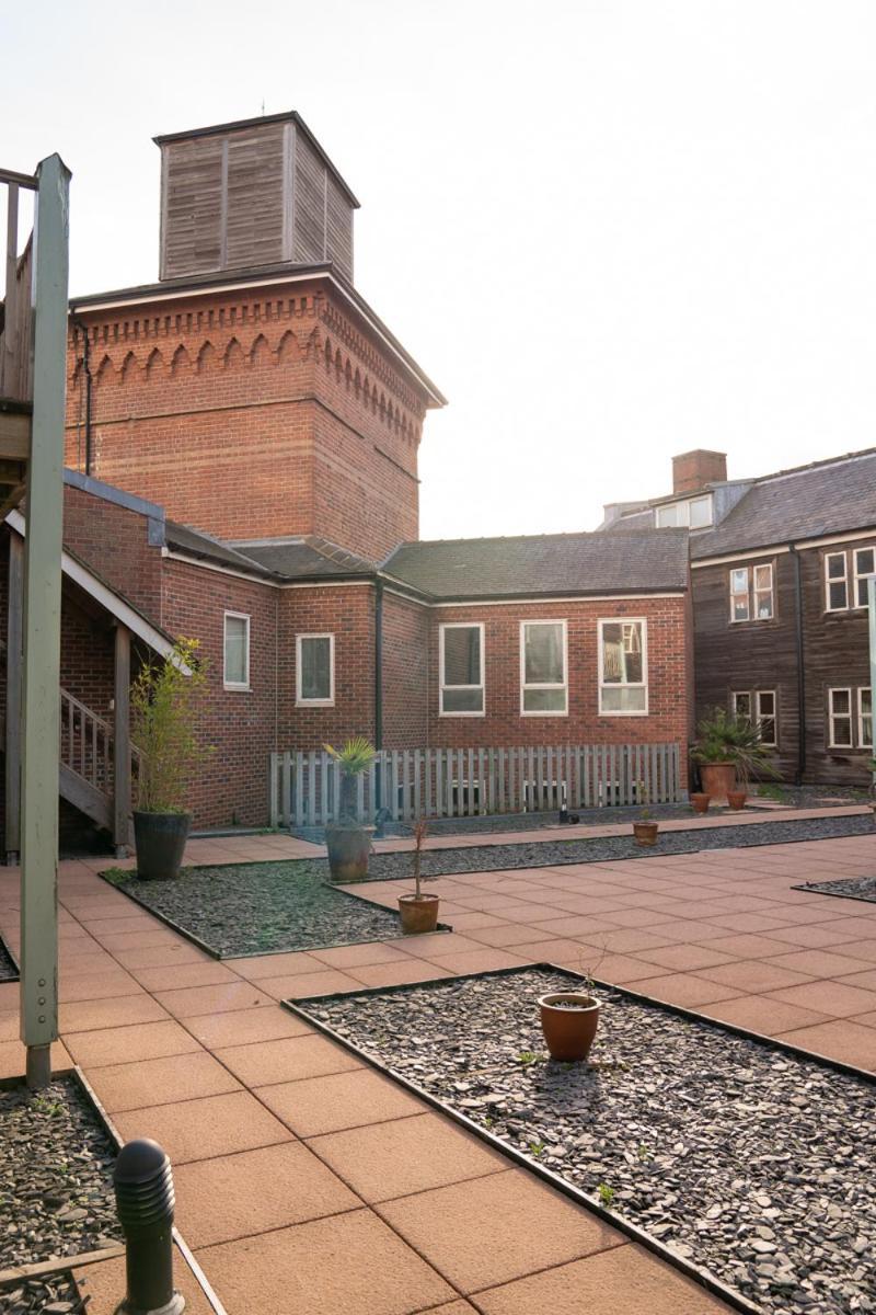 The Amazing Triplex - City Centre - Free Parking Sheffield Exterior photo